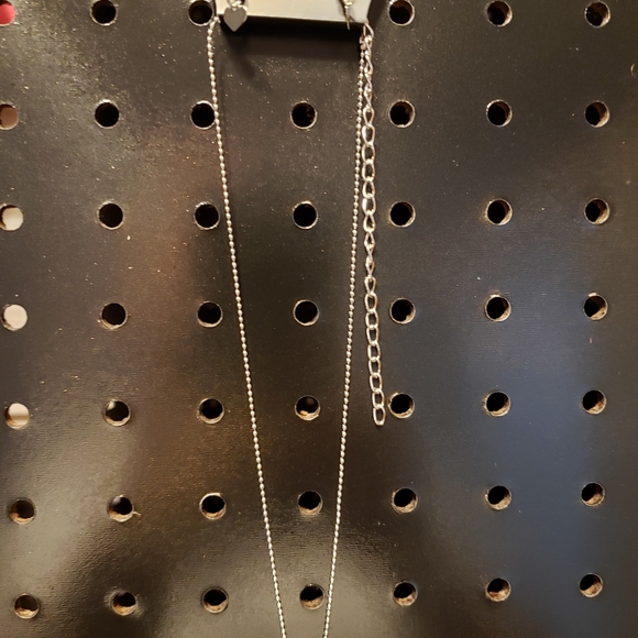 Necklace - Picture 3 of 3